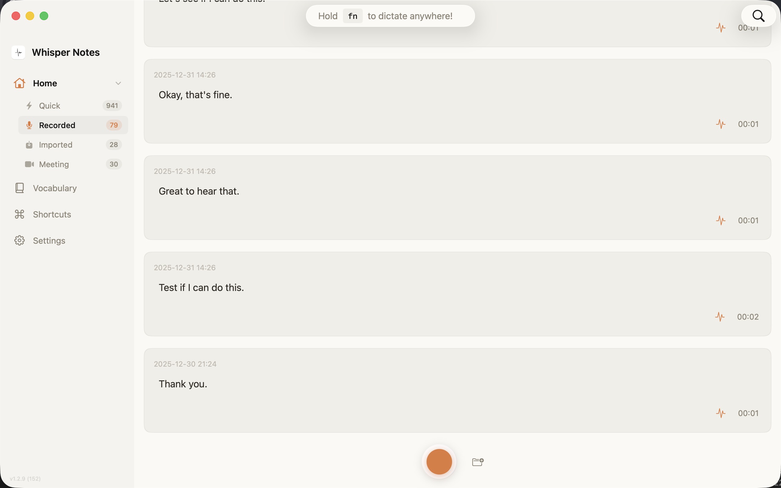واجهة تطبيق Whisper Notes - عرض ميزات إملاء مفتاح Fn وتحويل الملفات الصوتية